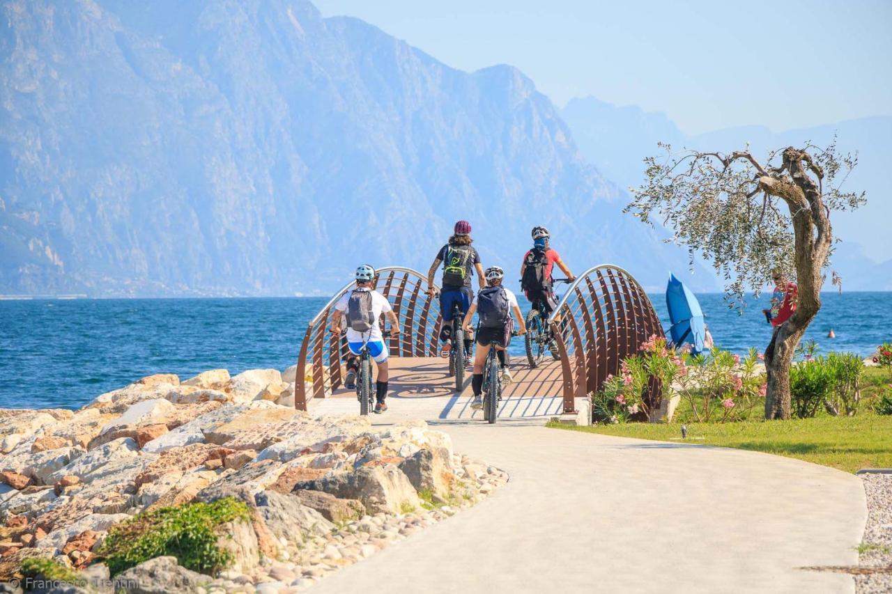 Hotel Danieli La Castellana Lago Di Garda Brenzone sul Garda Ngoại thất bức ảnh