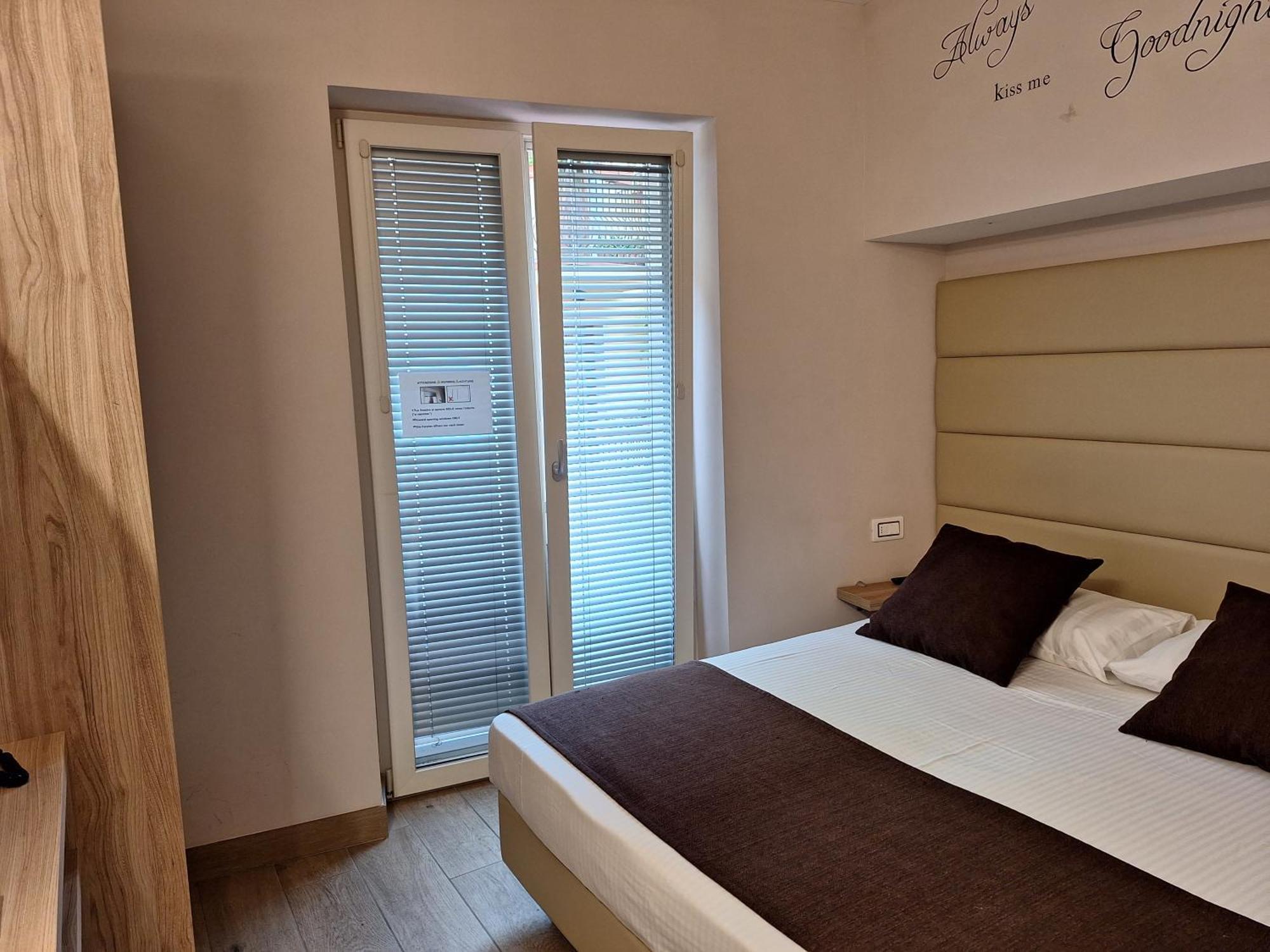 Hotel Danieli La Castellana Lago Di Garda Brenzone sul Garda Ngoại thất bức ảnh