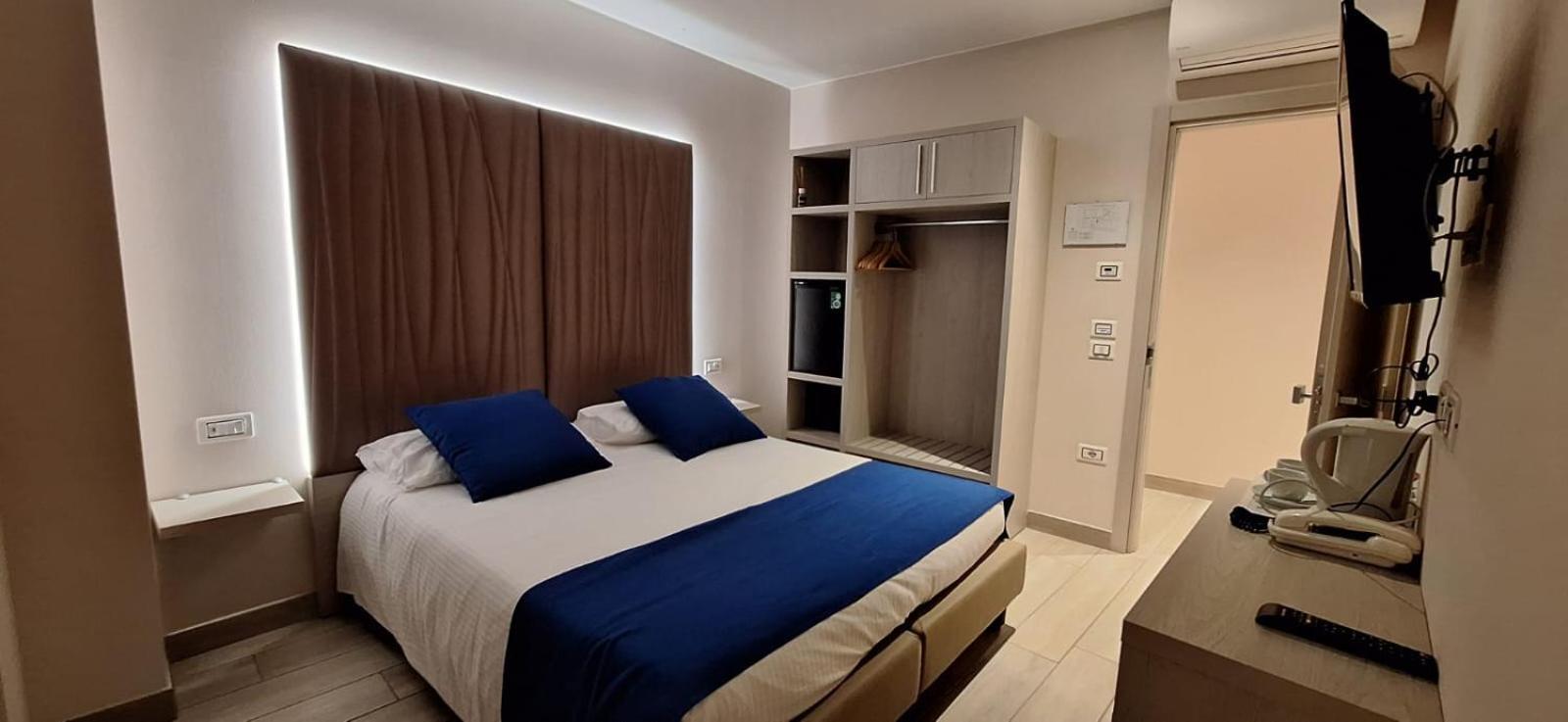 Hotel Danieli La Castellana Lago Di Garda Brenzone sul Garda Ngoại thất bức ảnh